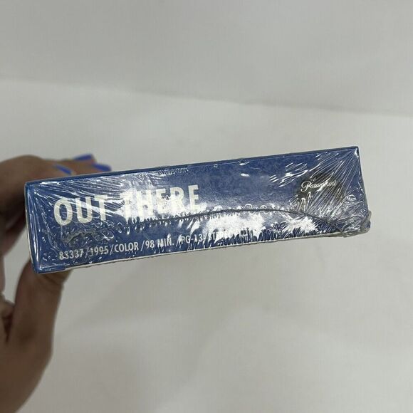 1995 Out There VHS SCREENER Aliens Billy Bob Thornton Robert Picardo OOP RARE - Picture 5 of 5